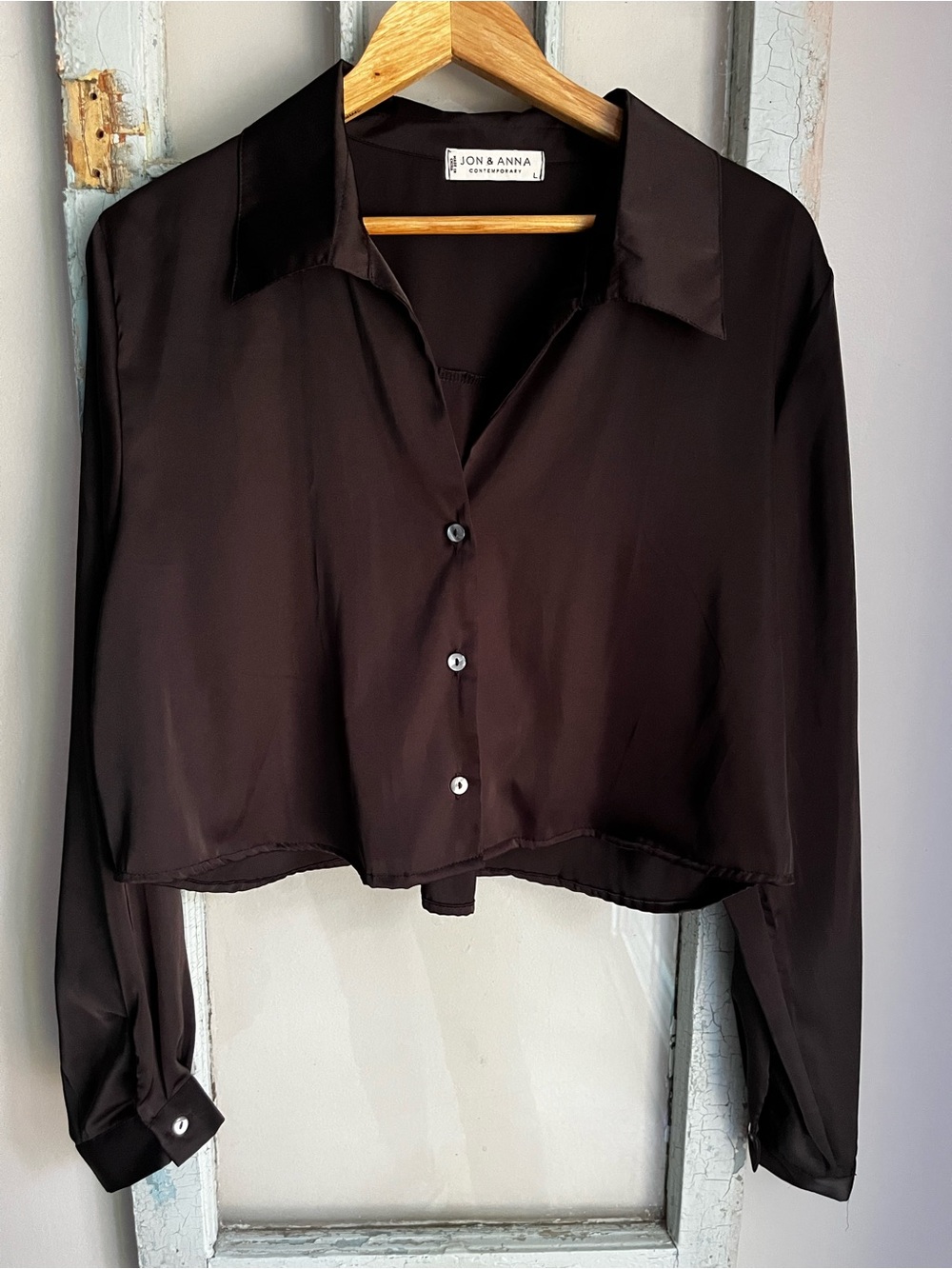 Jon & Anna Black Cropped Button-Front Shirt